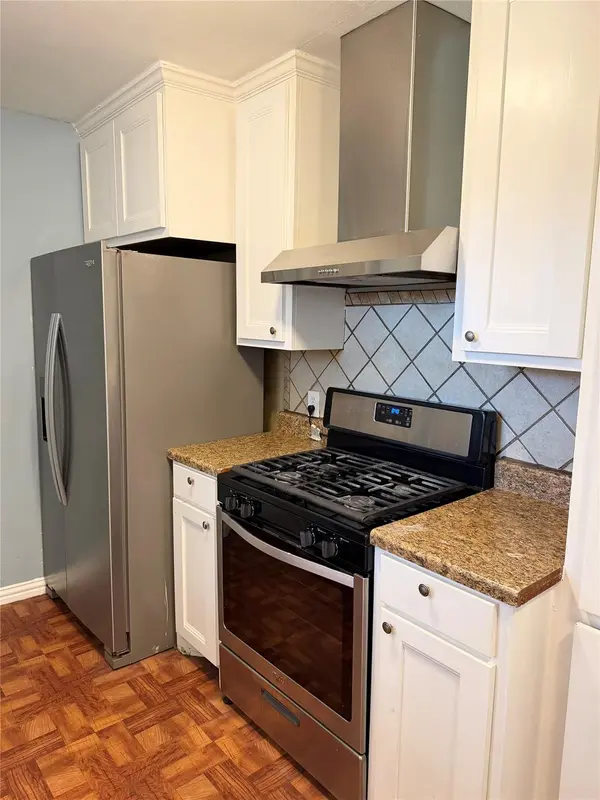 6902 Colony Park DR, Austin, TX 78724