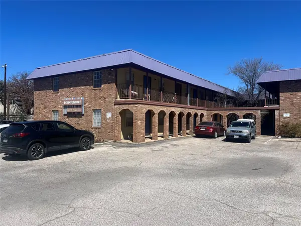 1410 W North Loop BLVD #102, Austin, TX 78756