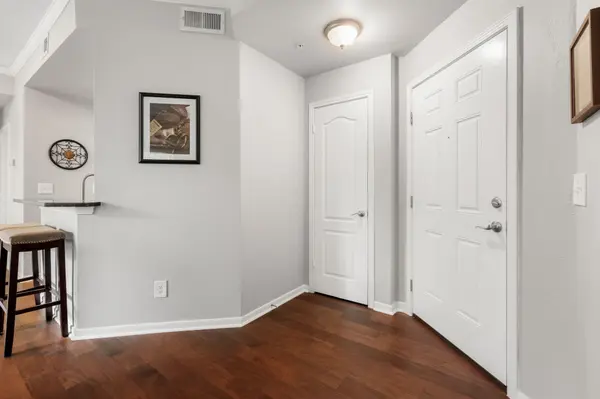 6000 Shepherd Mountain CV #219, Austin, TX 78730