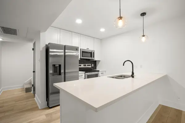 909 Reinli ST #103, Austin, TX 78751