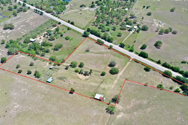 924 Hwy 95 S, Smithville, TX 78957