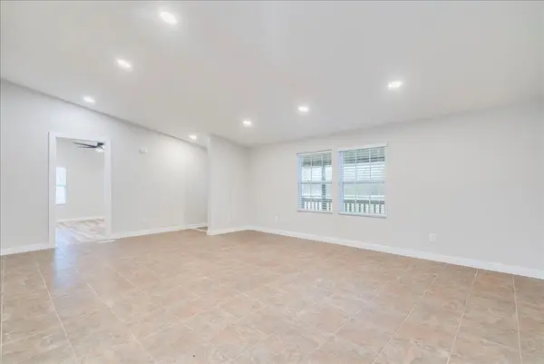158 Shady Oaks DR, Dale, TX 78616