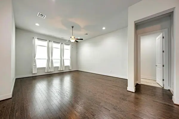 1104 Almeria BND, Leander, TX 78641