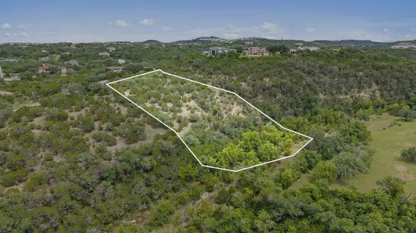 19401 Tessa Heights LN, Spicewood, TX 78669