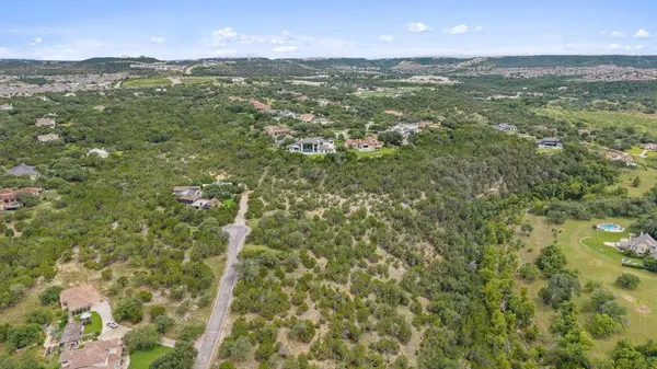 19401 Tessa Heights LN, Spicewood, TX 78669