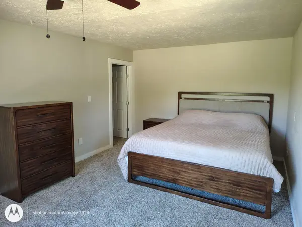 1284 Beaver Lake DR, Caldwell, TX 77836