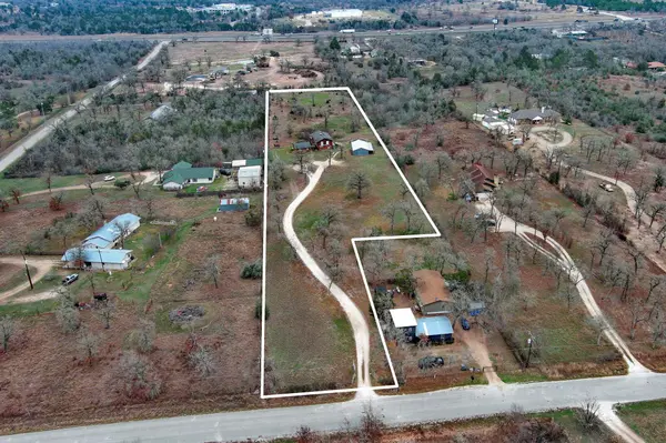 537 Leisure LN, Cedar Creek, TX 78612