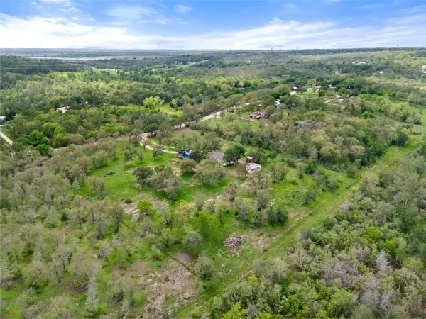274 Old Austin TRL, Elgin, TX 78621