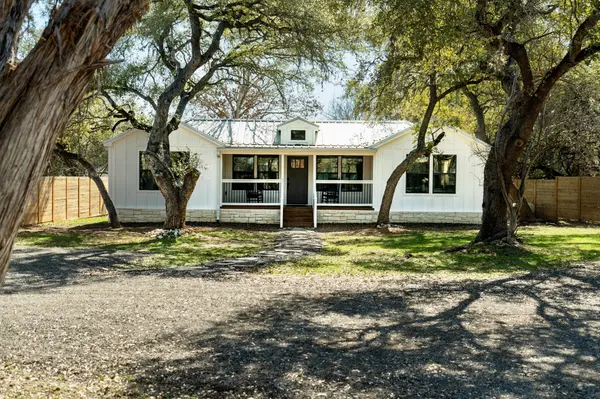 106 Chapparal CIR, Wimberley, TX 78676