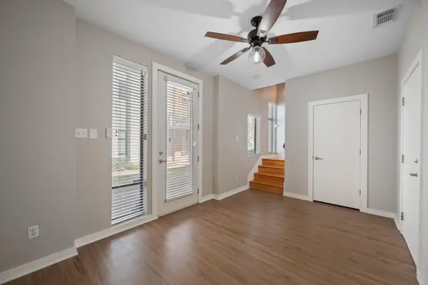 6000 S Congress Ave #302, Austin, TX 78745