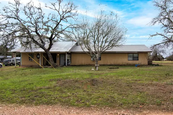 5431 N HWY 77, La Grange, TX 78945
