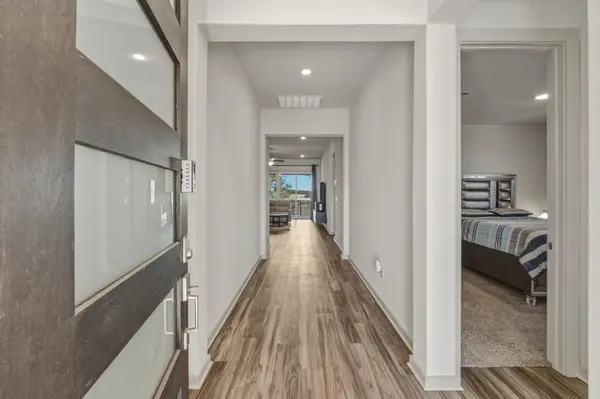 1640 Flying Horseshoe BND, Georgetown, TX 78628