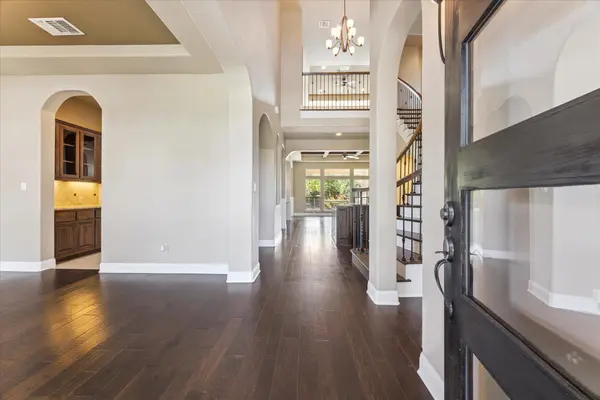 101 Stephanie LN, Austin, TX 78738