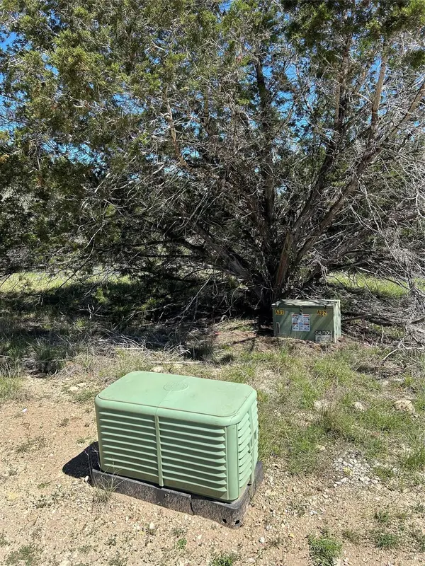 26 Heathrow LN, Wimberley, TX 78676