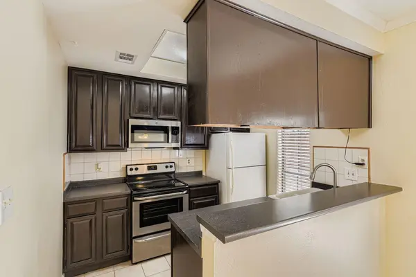 708 Graham PL #101, Austin, TX 78705