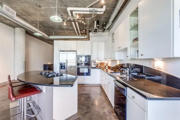 311 W 5th ST #704, Austin, TX 78701