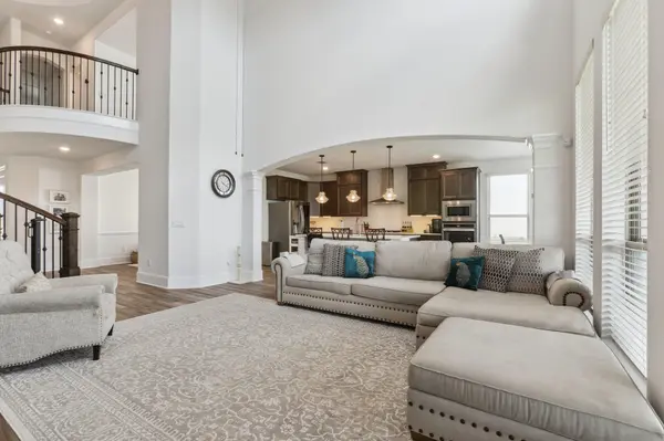 616 Buena Onda WAY, Austin, TX 78738