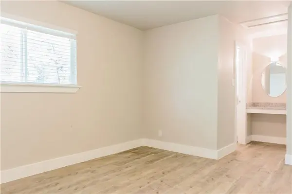 1302 E 52nd ST #101, Austin, TX 78723