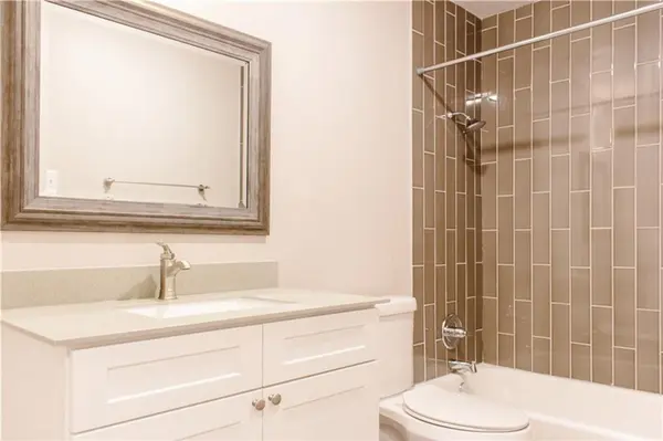 1302 E 52nd ST #101, Austin, TX 78723