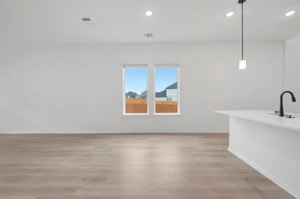 564 Darley Oak DR, Dripping Springs, TX 78620