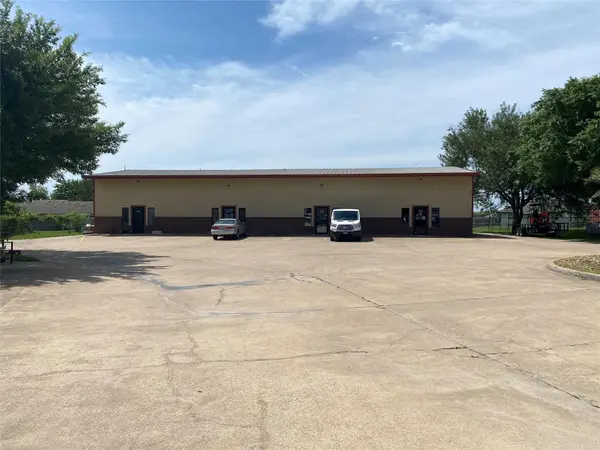 623 W Front ST #2100, Hutto, TX 78634