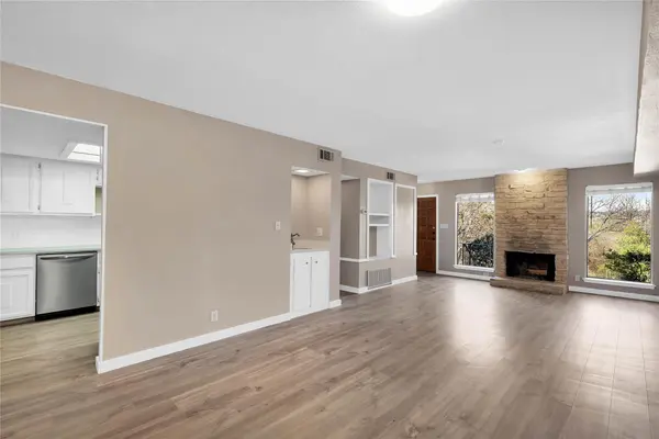 3607 Las Colinas DR #B, Austin, TX 78731