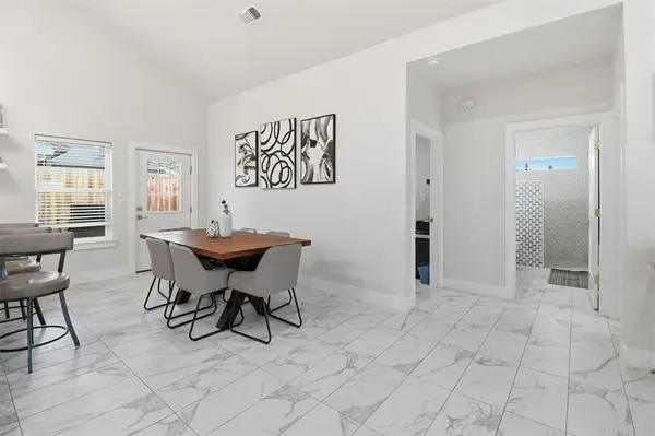 1515 Valley High LN, Granite Shoals, TX 78654