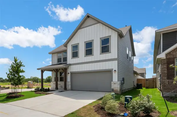 332 Willow Heights DR, Hutto, TX 78634