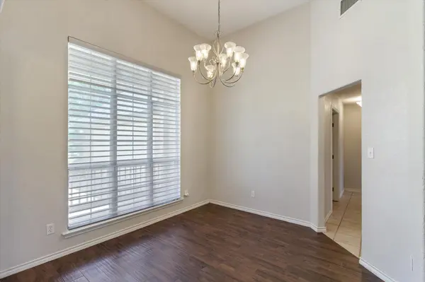 53 Tinas TRL, Martindale, TX 78655
