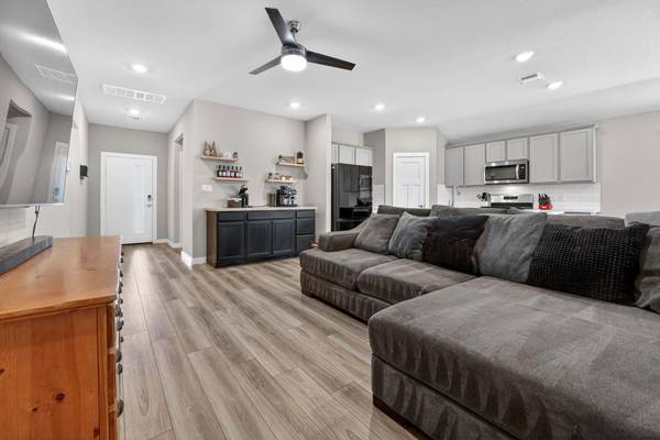 117 Halford RD, Georgetown, TX 78633