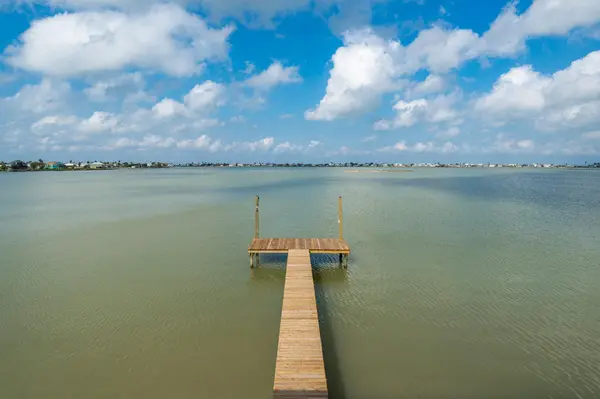 139 Lakeshore DR, Rockport, TX 78382