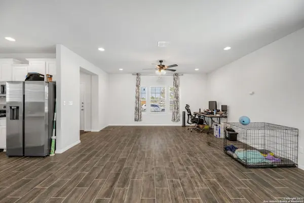 1121 Esplanade PKWY, San Marcos, TX 78666