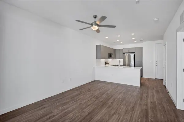 4801 Springdale RD #1402, Austin, TX 78723
