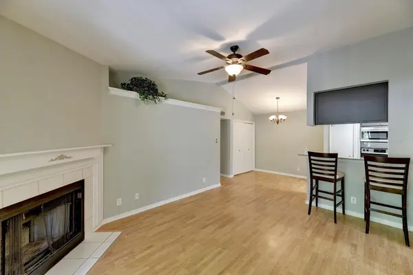 1601 Faro DR #1502, Austin, TX 78741