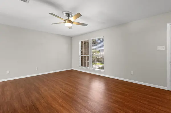 1015 E Yager LN #79, Austin, TX 78753