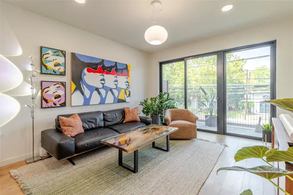2209 S 1st ST #220, Austin, TX 78704
