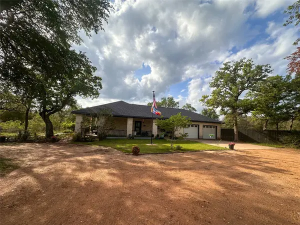 368 Woodlands DR, Bastrop, TX 78602