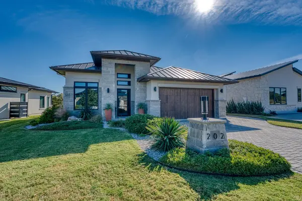202 Azalea LOOP, Horseshoe Bay, TX 78657