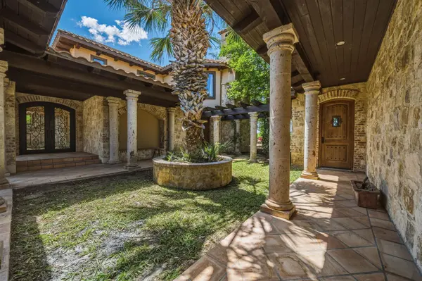 25110 River RD, Spicewood, TX 78669