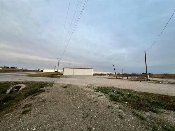 14201 S State Highway 95, Coupland, TX 78615