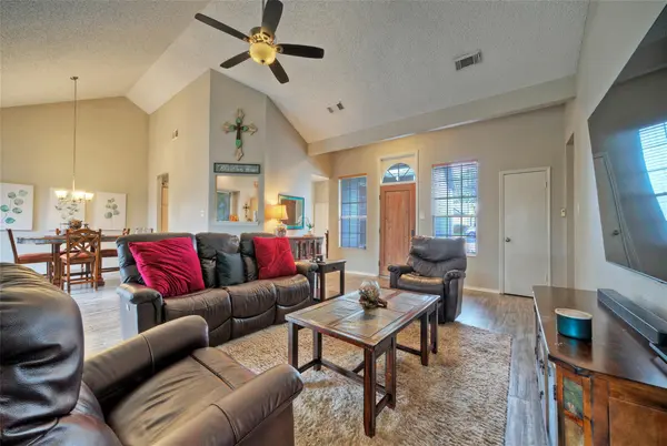 8105 Elkhorn Mountain TRL, Austin, TX 78729