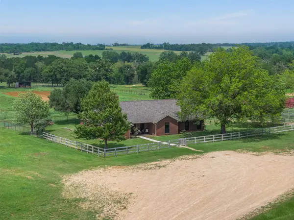 1016 County Road 306, Rockdale, TX 76567
