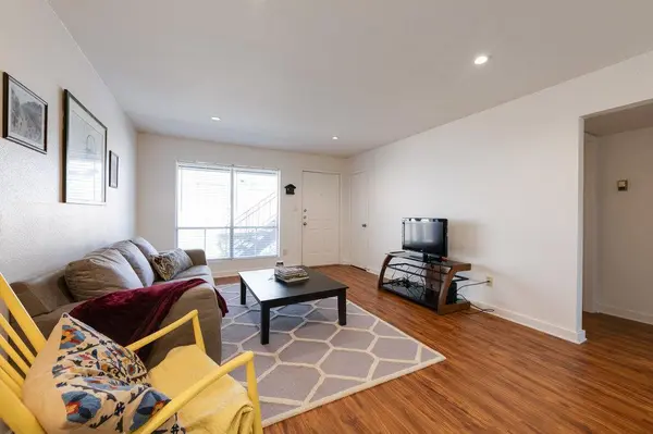 304 E 34th ST, Austin, TX 78705