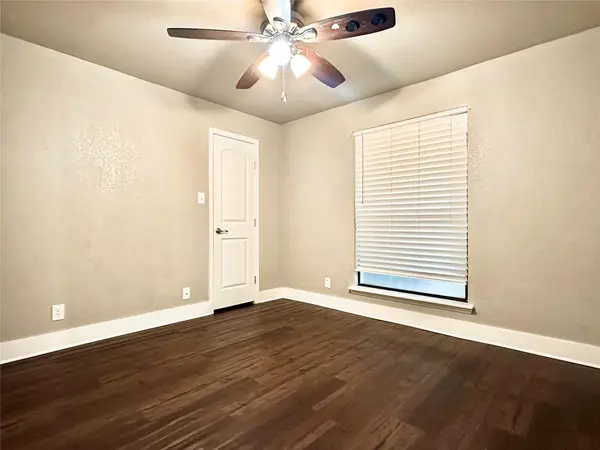 4316 Bull Creek RD #111, Austin, TX 78731