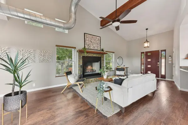 471 Turkey DR, Dripping Springs, TX 78620