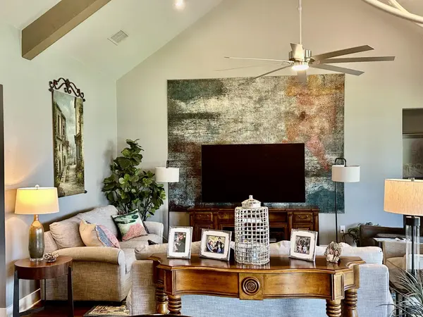 401 Brena CV, Liberty Hill, TX 78642