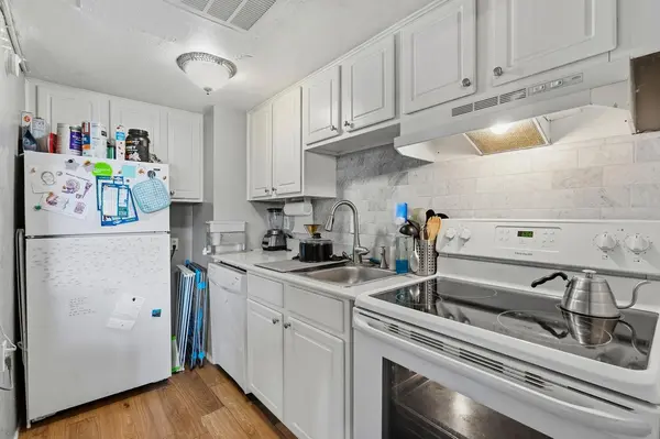 2910 Medical Arts ST #211, Austin, TX 78705
