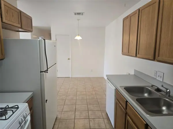 1915 Alex Ave #B, Austin, TX 78728