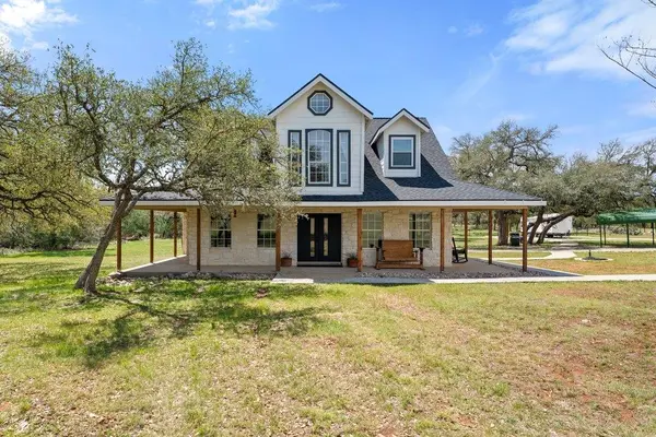 8139 Ozark DR, San Marcos, TX 78666
