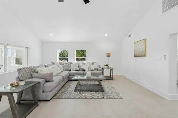14300 Summit View DR, Leander, TX 78641